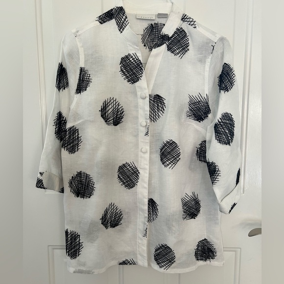 Tweeds Tops - Tweeds White Linen Button Down Women’s Shirt with Black Embroidery Size Large